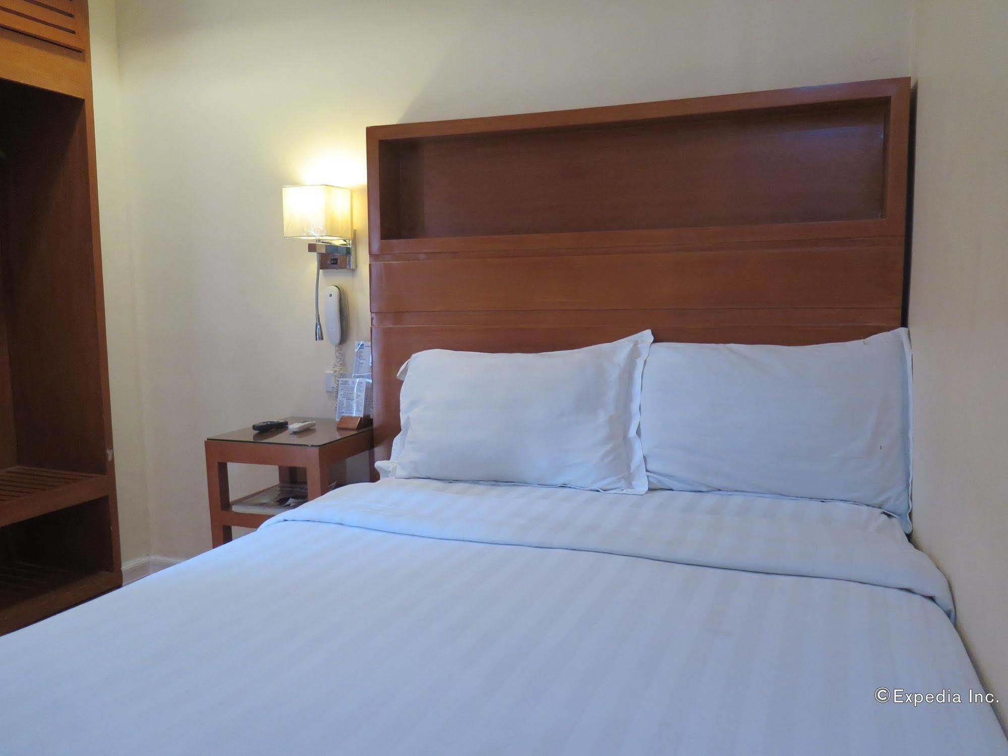 La Gloria Residence Inn Cebu Exteriör bild