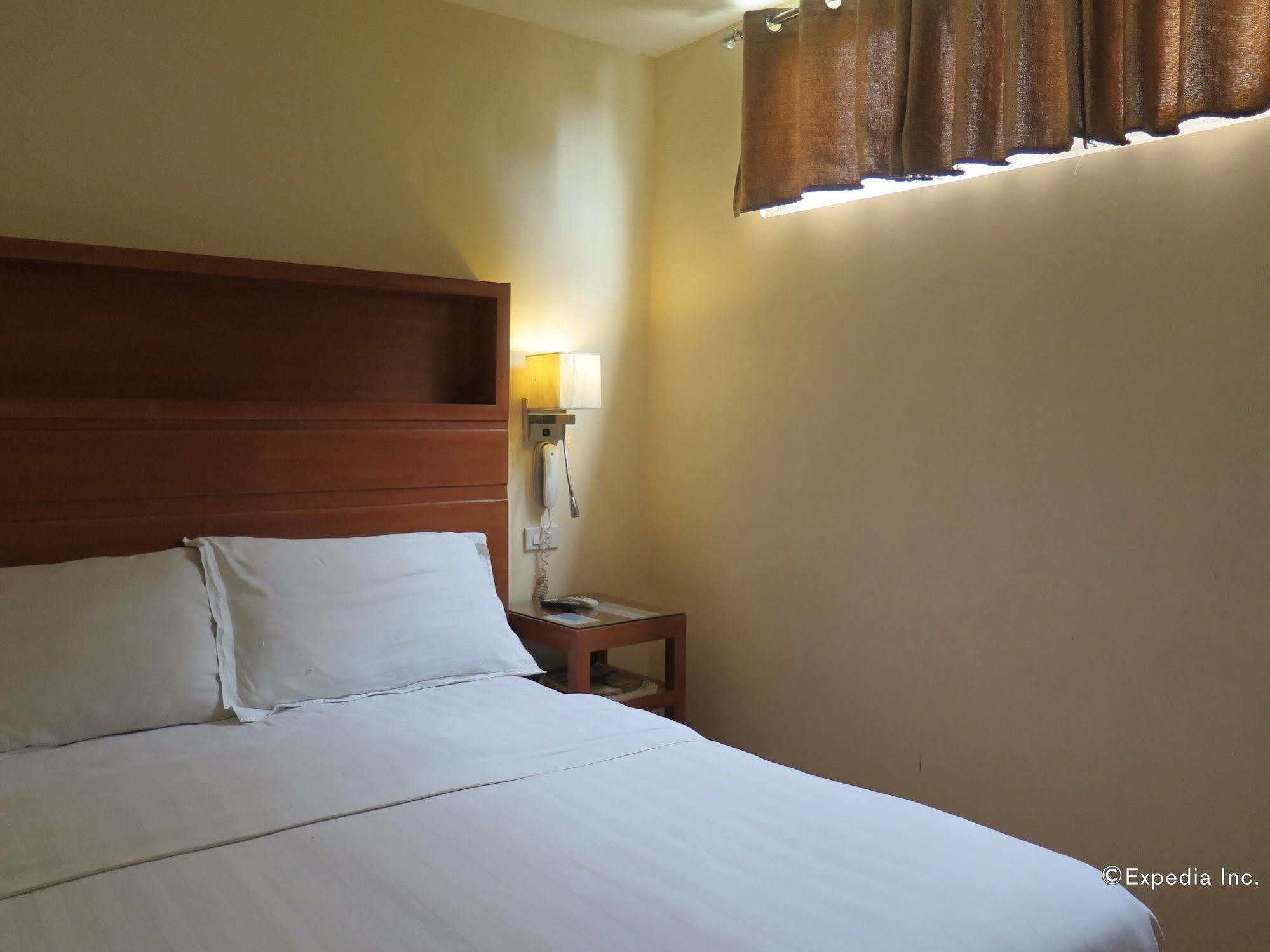 La Gloria Residence Inn Cebu Exteriör bild