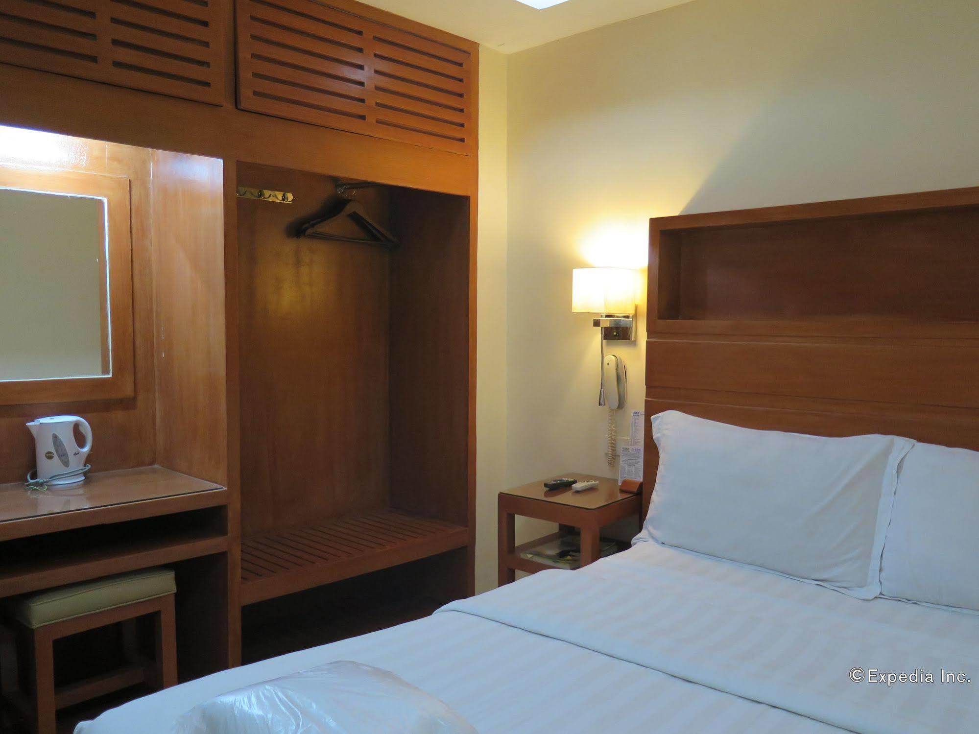 La Gloria Residence Inn Cebu Exteriör bild